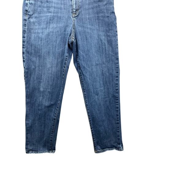 Talbots Jeans Womens 14 Curvy Simply Flattering 5 Pocket Straight Blue Denim - Picture 2 of 11